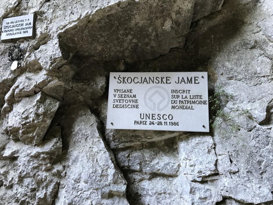 Z vlakom smo pobegnili v Škocjanske jame