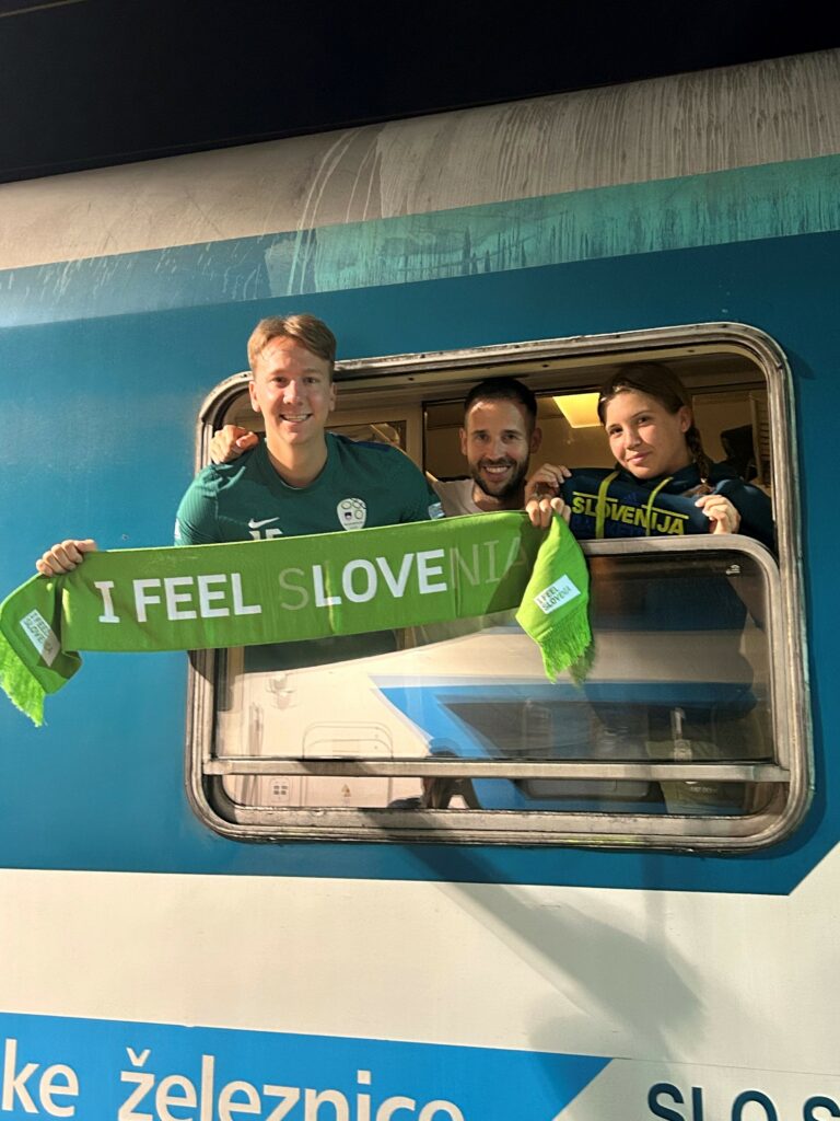 Številni navijači so se odpravili v München na UEFA Euro 2024 z vlakom