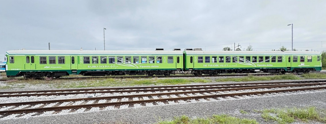 Vinski vlak garnitura SŽ 711.