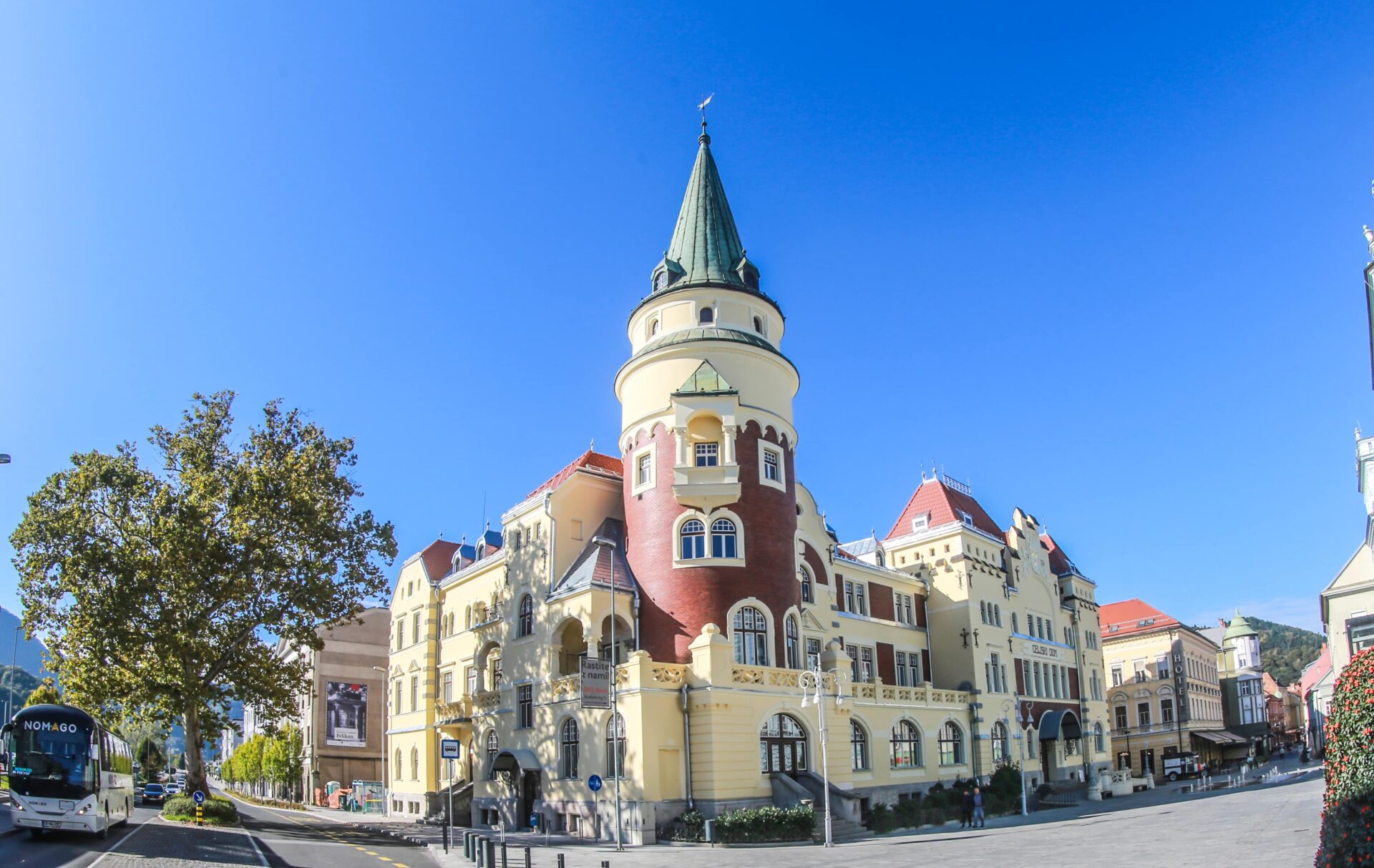 Celjski dom v Celju.