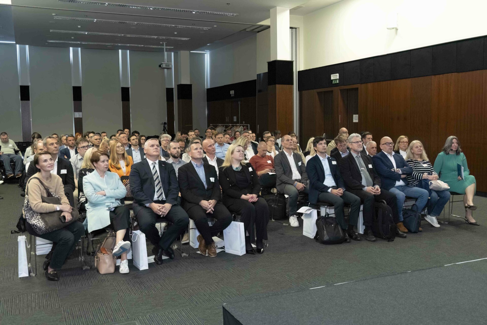 Dan potnika: SŽ-Potniški promet z jasnimi razvojno-investicijskimi cilji za boljšo potniško izkušnjo