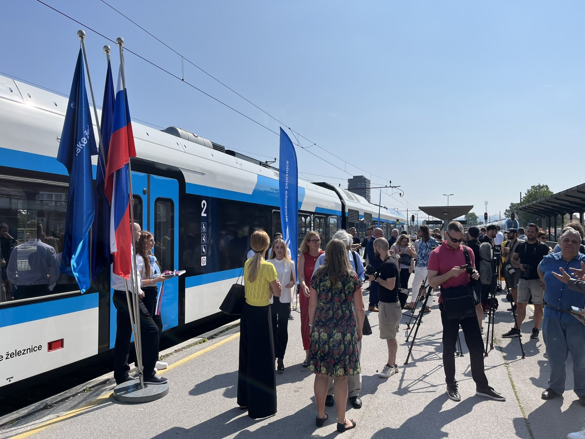 Dodatni novi vlaki