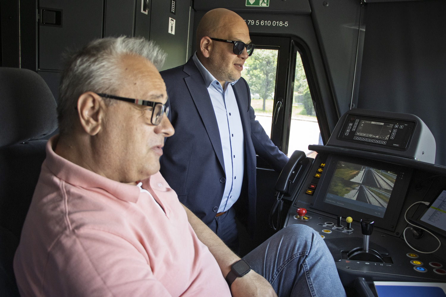 Prva vožnja novega vlaka SŽ na Hrvaško: direktne povezave z Zagrebom in Puljem prek Ljubljane – povezovanje regij in spodbujanje trajnostne mobilnosti