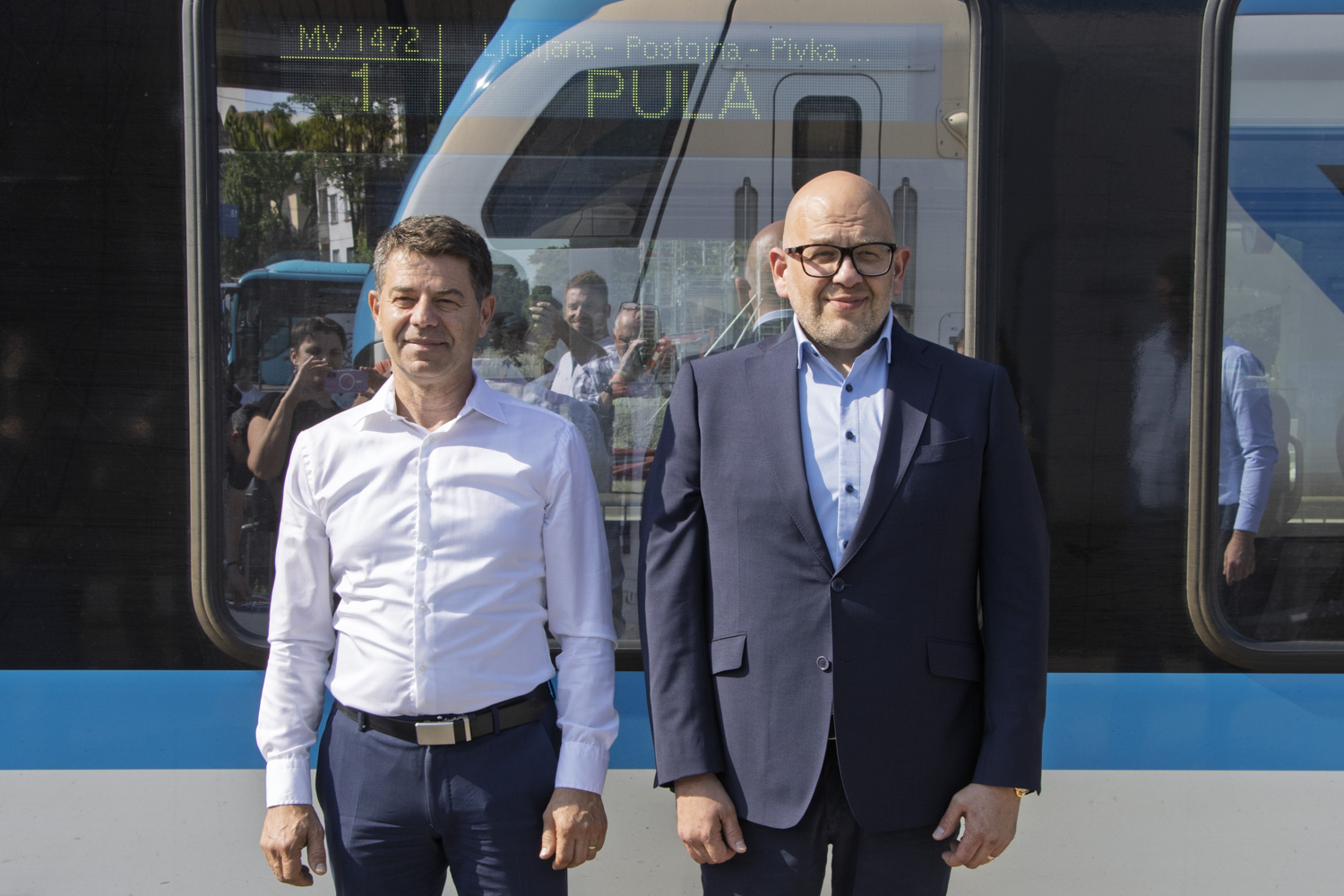 Prva vožnja novega vlaka SŽ na Hrvaško: direktne povezave z Zagrebom in Puljem prek Ljubljane – povezovanje regij in spodbujanje trajnostne mobilnosti