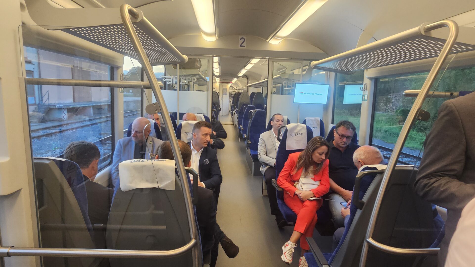 Notranjost vlak HŽPP