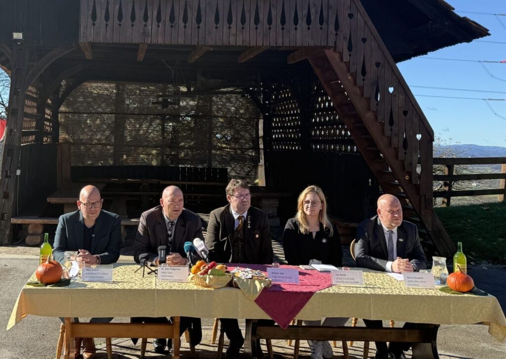 Promocijska akcija "Lokalna hrana na vlakih" (novinarska konferenca)