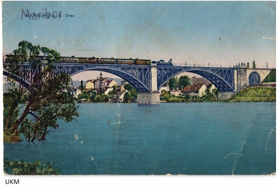 O železniški postaji Maribor