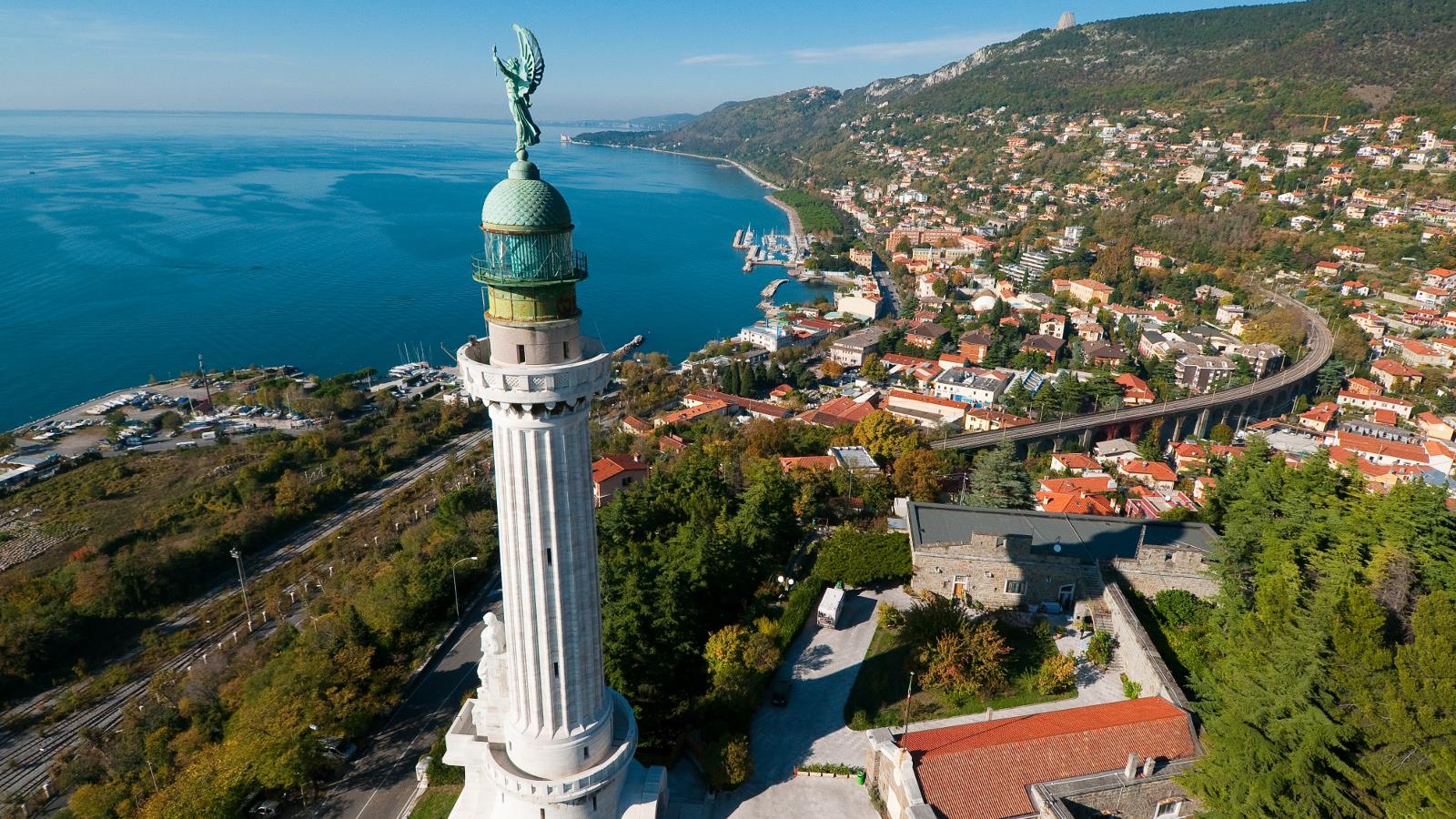 Pogled na Trst in zaliv